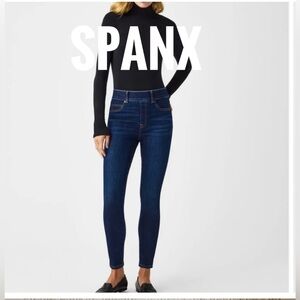 ⭐️Final sale - Spank Petite Black Ankle Length Skinny Jeans size M
